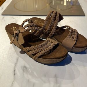White Mountain Footbeds Wedge Brown Leather Sandal Size 9.5
